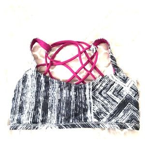 Lululemon sports bra